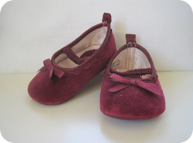 Ab wann kann ein Baby Schuhe tragen? Die richtigen Babyschuhe und Kinderschuhe