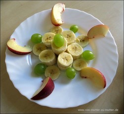 Ananas, Kiwi, Nektarien, Bananen und andere Früchte kreativ schneiden und dekorieren, Ideen aus Obst für Kindergeburtstag oder wenn Kinder schlecht Obst essen