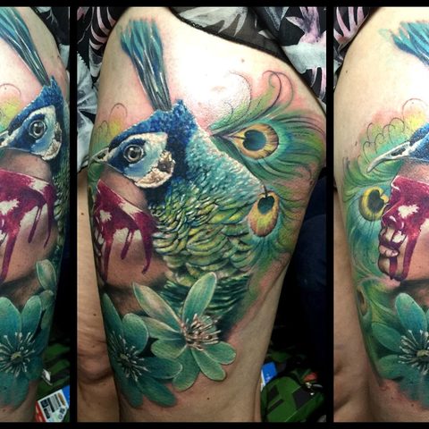 Selfmade Tattoo Berlin Zsofia Belteczky peacock nature