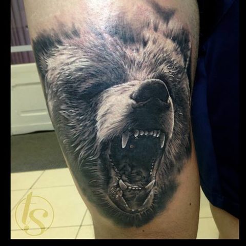 Selfmade Tattoo Berlin Zsofia Belteczky bear baer tier animal nature