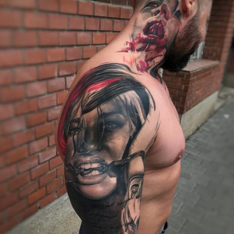 Selfmade Tattoo Berlin Kristof Tito Kondratkinky horror portrait chain