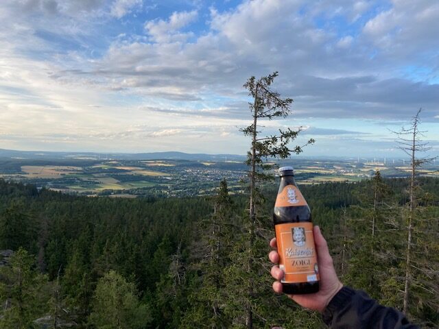 Haberstein | Blick zurück auf die Berge, insgesamt eine Strecke von gut 60 Kilometern, noch bis zur Luisenburg.