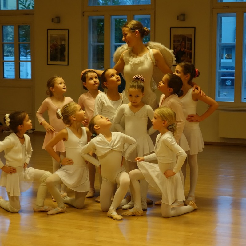 Generalprobe in der Tanzschule Sabrina M.