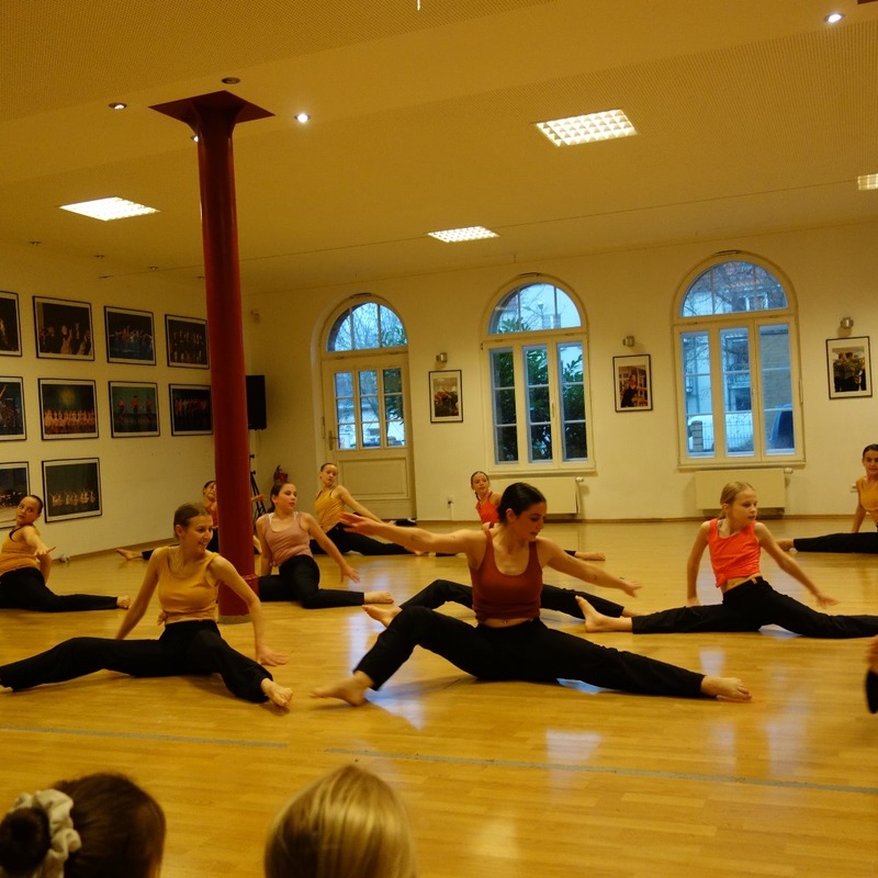 Generalprobe in der Tanzschule Sabrina M.