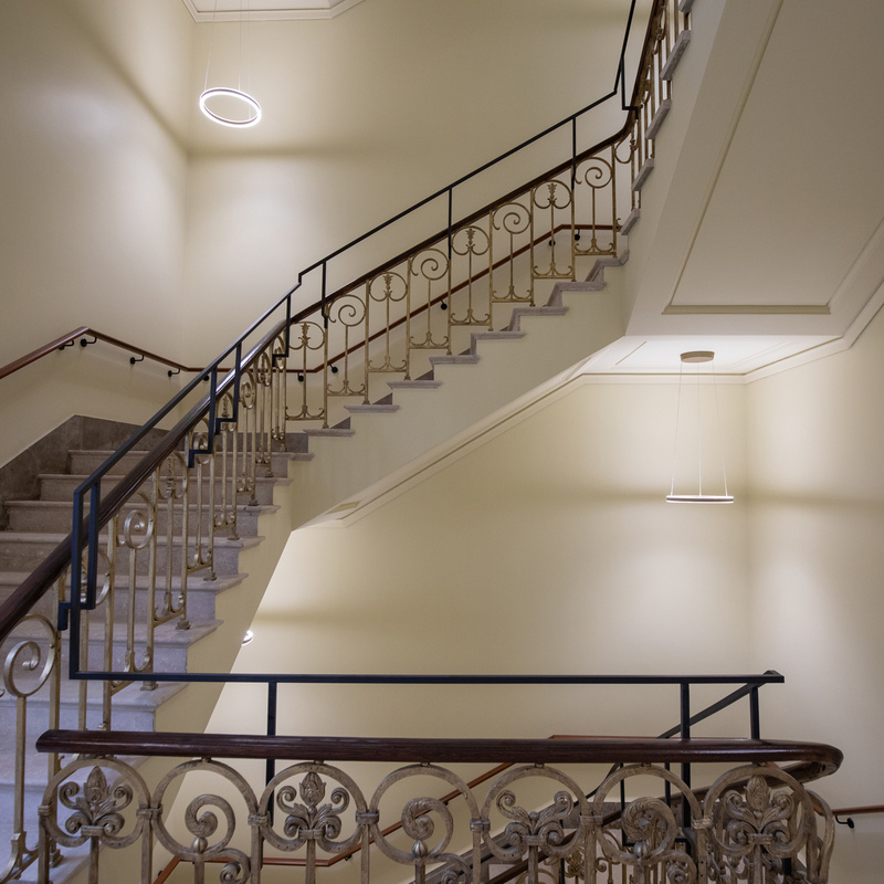 Treppenhaus eines historischen Gebäudes in Berlin Mitte