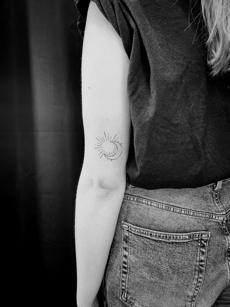 Home  Claudia Fedorovici  Fine Line Tattoo Artist