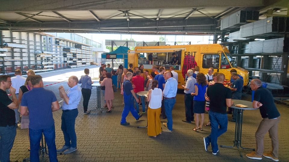 Foodtruck auf Sommerfest Puk Group Berlin